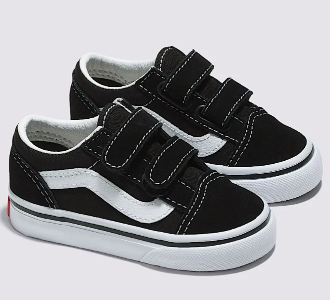 אגנס - Vans בנות Old Skool V Active, שחור, 9.5 M פעוטות